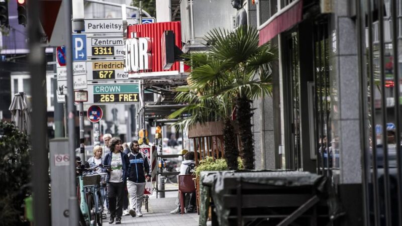 Verkehrsmeile in Düsseldorf: Graf-Adolf-Straße schmiedet Pläne für 2026