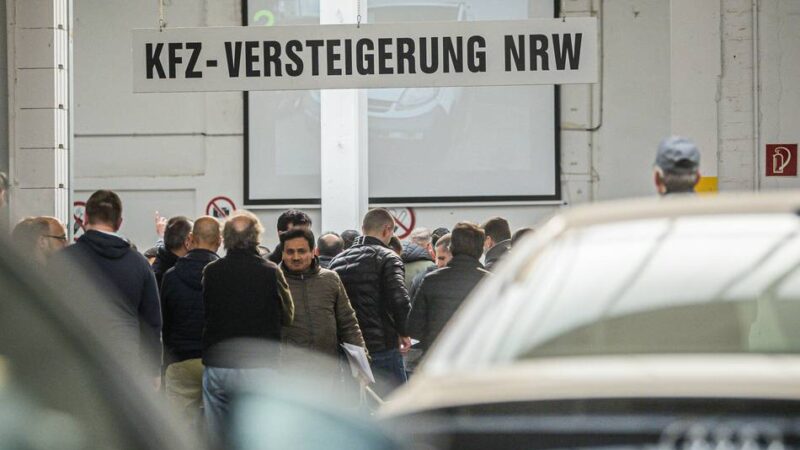 Schnäppchenjäger aufgepasst: Stadt versteigert Mercedes CLA 250 – aber die Sache hat einen Haken