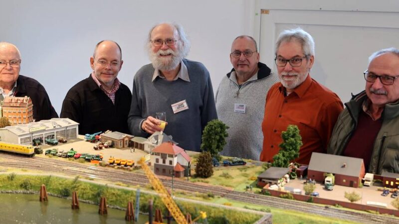 Modellbau-Ausstellung in Korschenbroich: „Das ist eine schöne, kreative Beschäftigung“