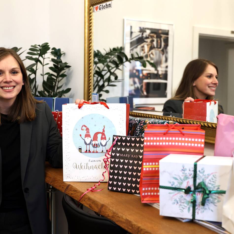 Hilfsaktion aus Korschenbroich: Weihnachtspäckchen für Bewohnerinnen in Frauenhäusern