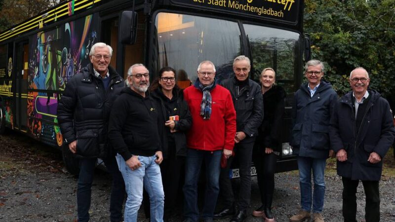 Abschiedsfeier vom mobilen Jugendtreff in Mönchengladbach: „Ich glaube, ohne den Bus wäre mein Leben heute anders verlaufen“
