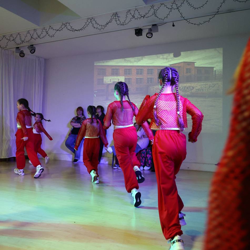 Agora in Mönchengladbach: Junge Künstler begeistern mit interkulturellem Musicalprojekt