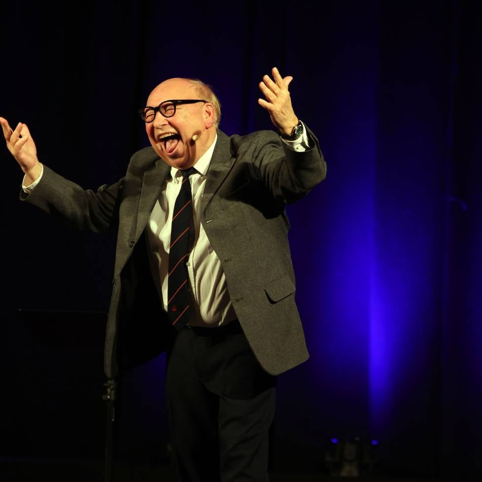 Comedy in Mönchengladbach: Hassknecht als „Meister des Wortverdrehens“