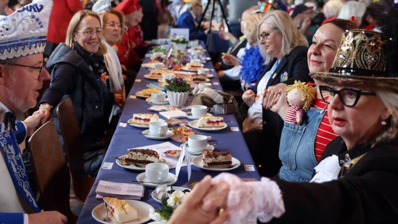 Brauchtum in Mönchengladbach: Vorverkauf für „Kaffeeklatsch und Karneval“ ist gestartet