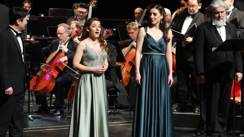 Im Theater Mönchengladbach: Esprit, Charme und Passion bei Festlicher Operngala 2025