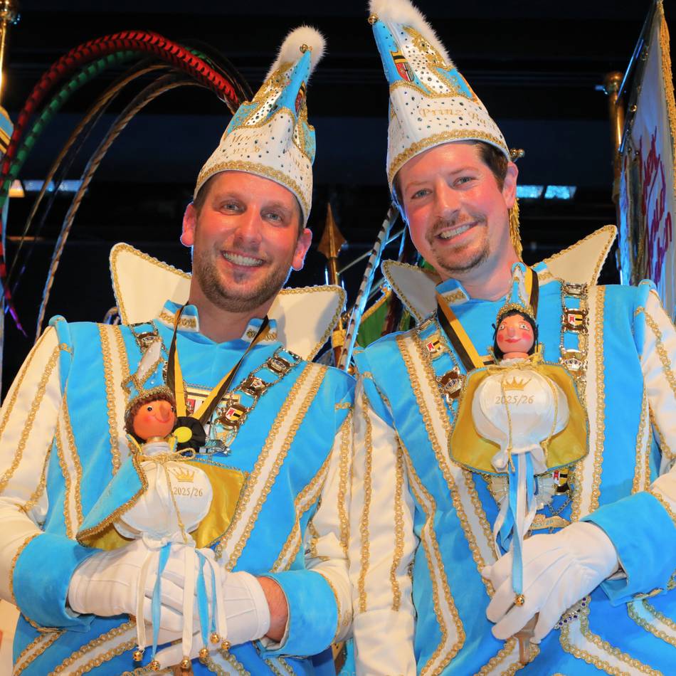 Karneval in Moers: Prinzenpaar auf dem Weihnachtsmarkt