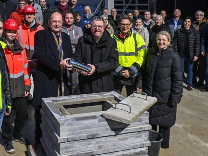 Schule in Weeze: Grundstein für neue Petrus-Canisius-Schule gelegt