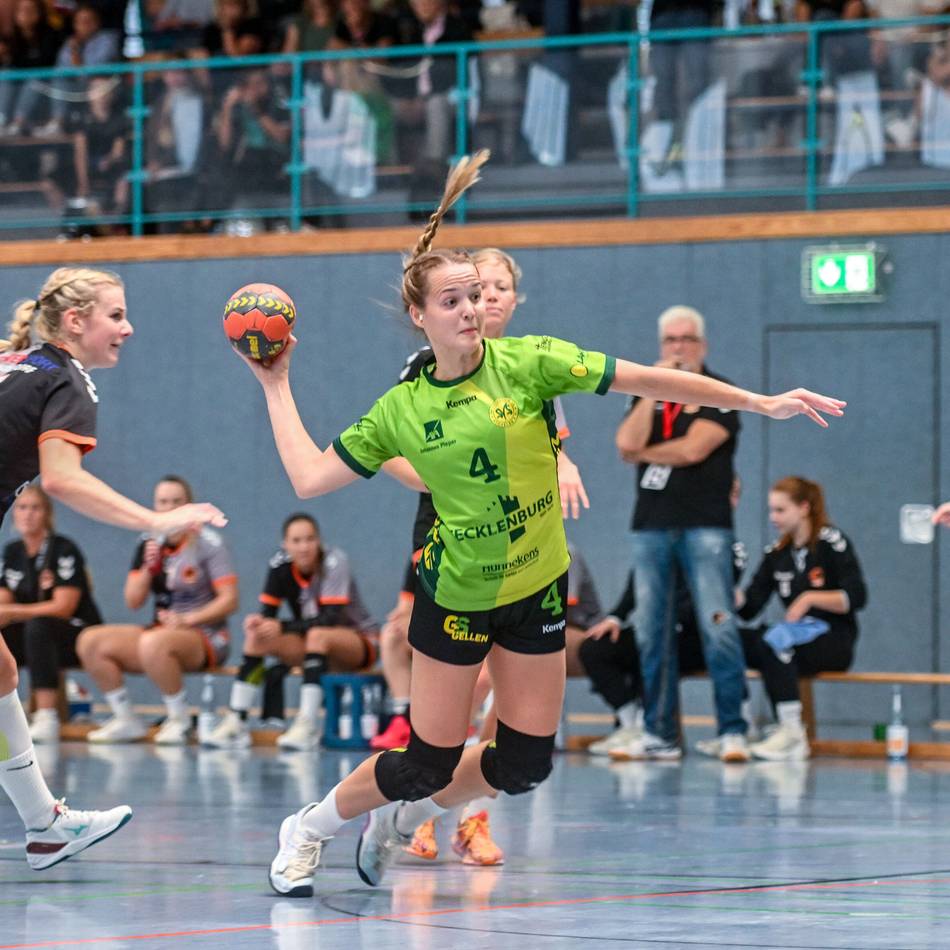 Glanzleistung im Doppelpack: Handball-Teams des SV Straelen verwöhnen ihre Fans