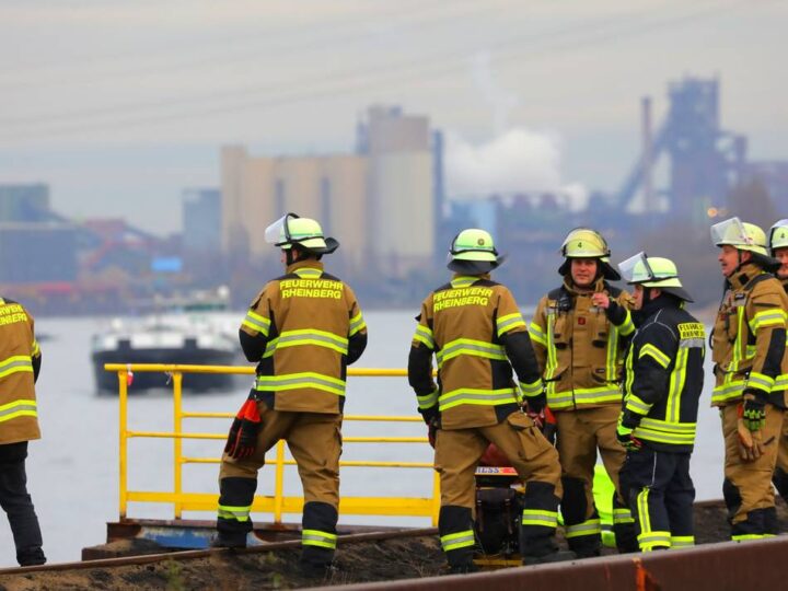 Güterschiff bei Unfall leckgeschlagen: Verwarngeld gegen Schiffsführer nach Havarie auf dem Rhein