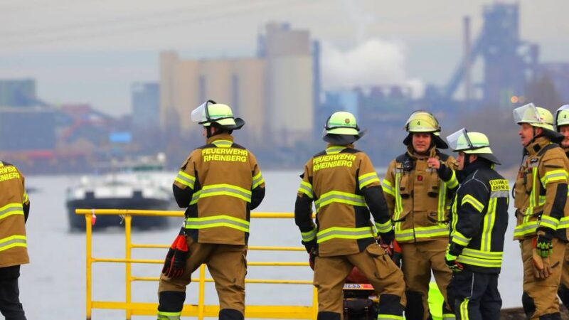 Güterschiff bei Unfall leckgeschlagen: Verwarngeld gegen Schiffsführer nach Havarie auf dem Rhein