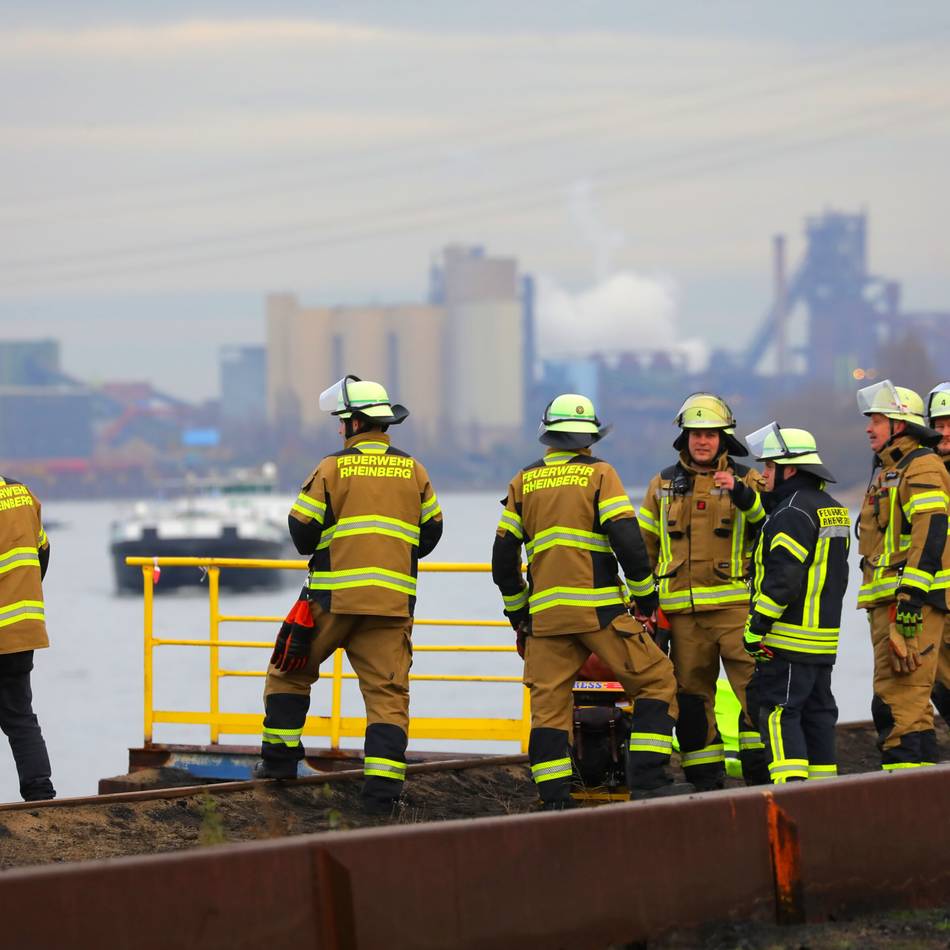 Güterschiff bei Unfall leckgeschlagen: Verwarngeld gegen Schiffsführer nach Havarie auf dem Rhein