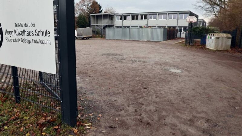 Finanzspritze aus Düsseldorf: NRW-Ministerium unterstützt „coolen Schulhof“ in Schlebusch