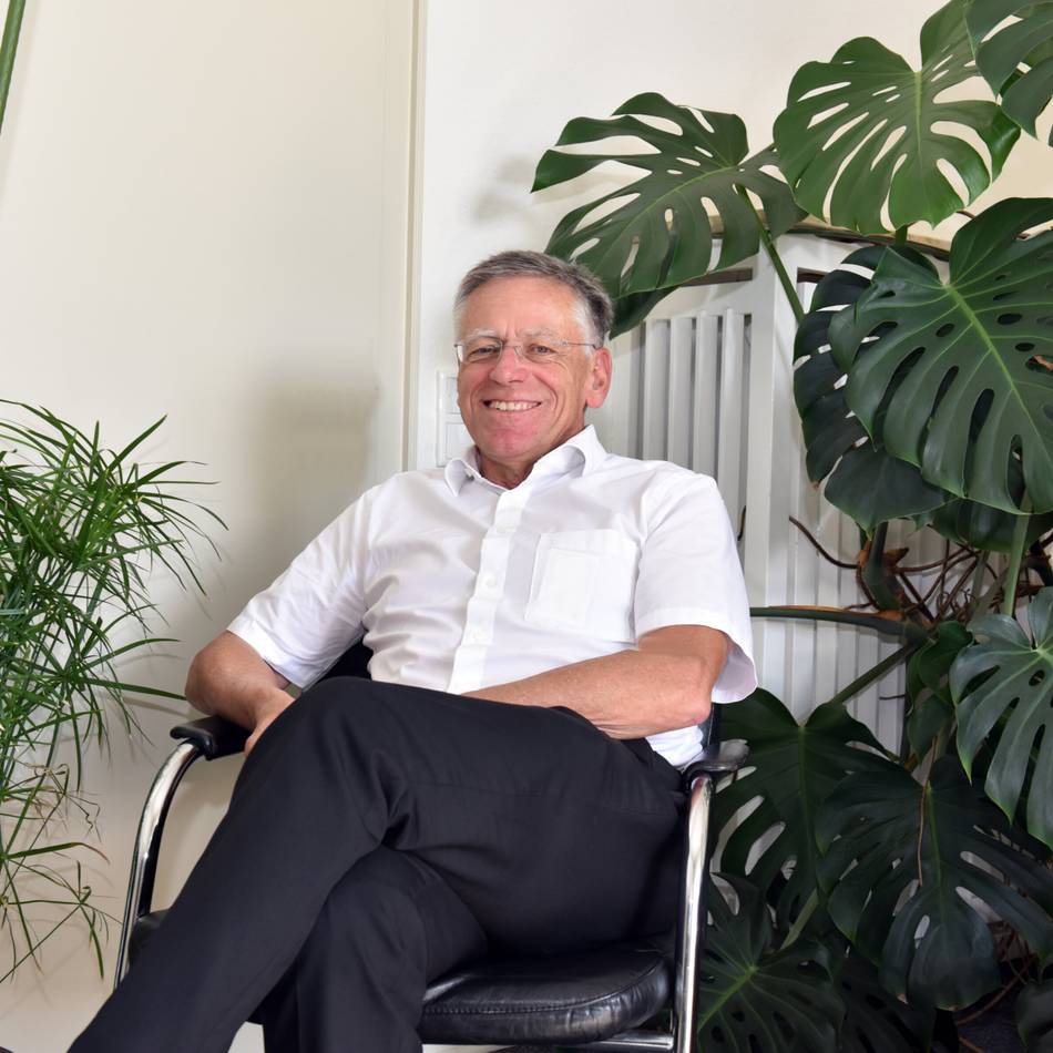 Neuer Standort gefunden: Beim Umzug von Petrauschkes Mega-Zimmerpflanze half sogar die Feuerwehr