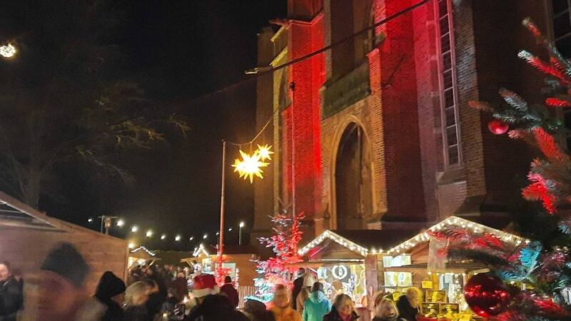 Kunsthandwerk und Atmosphäre: So schön ist der Nikolausmarkt in Kranenburg