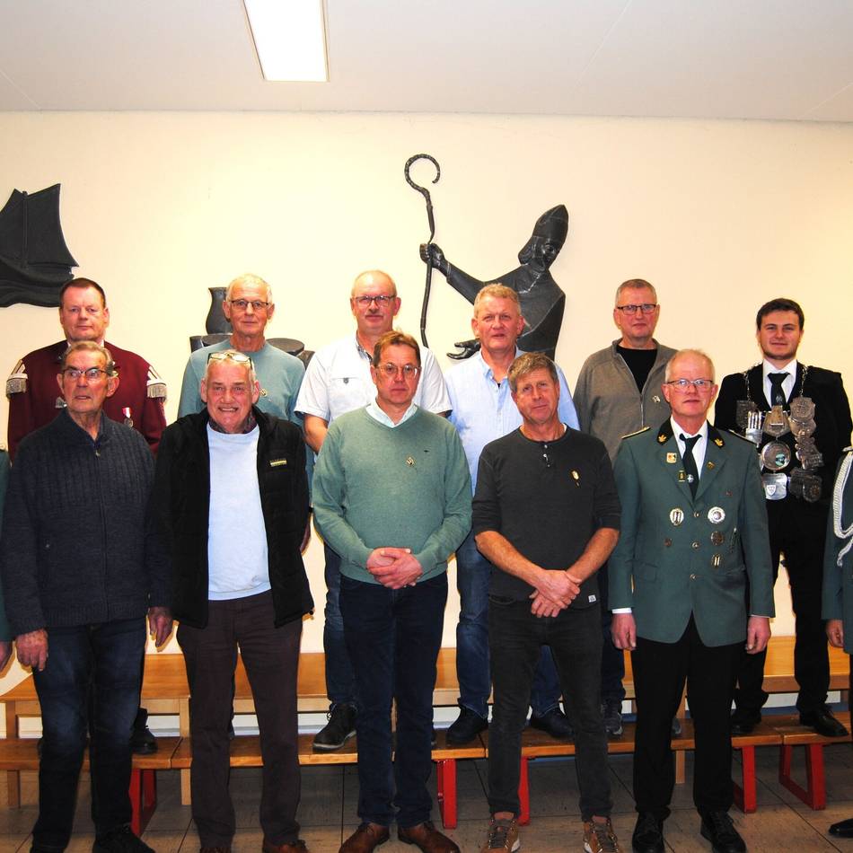 Jubilare bei Patronatsfest geehrt: Seit fast 1200 Jahren in Treue zu St. Nikolaus Veen