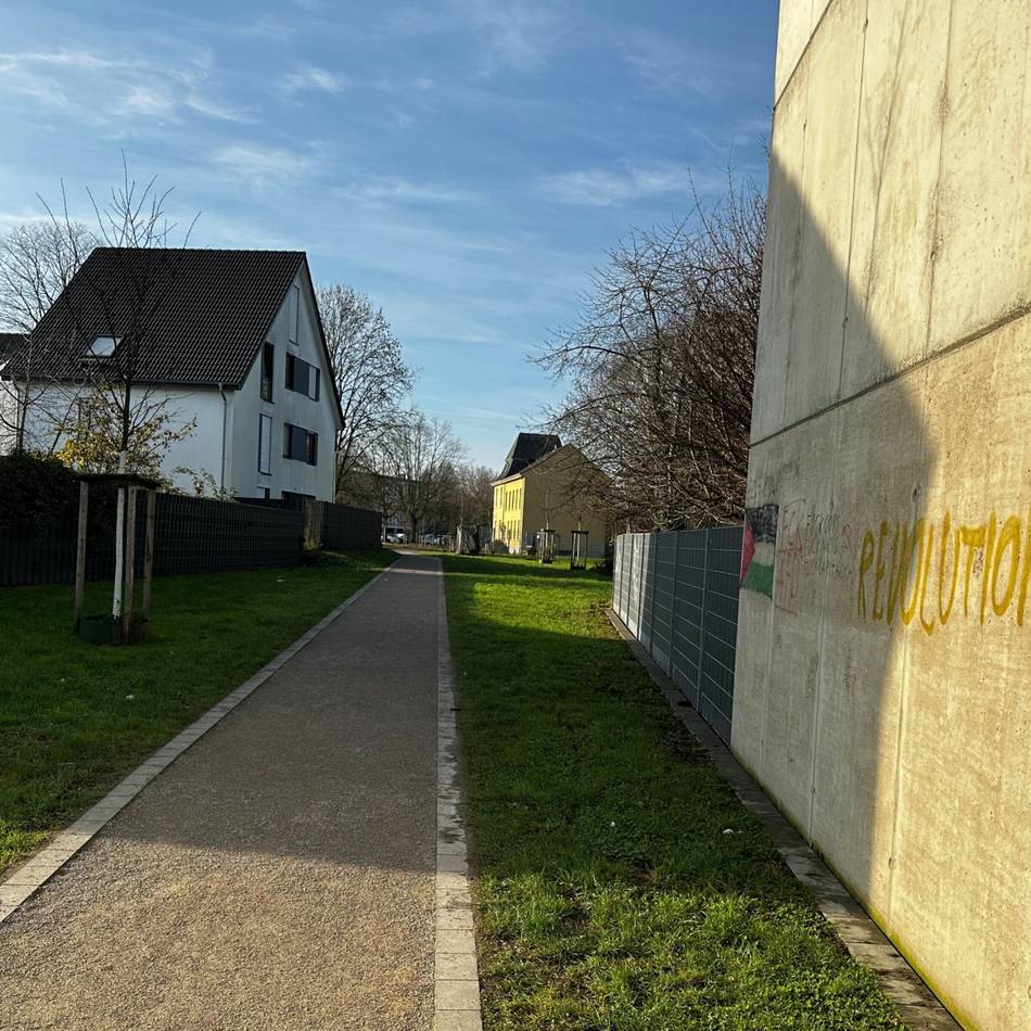 Stadt soll überall in Mönchengladbach prüfen: Politik will mehr dunkle Wege beleuchten