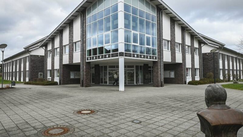 Grundsteuer Thema im Rat: Bedburg-Hau ringt um Steuererhöhungen