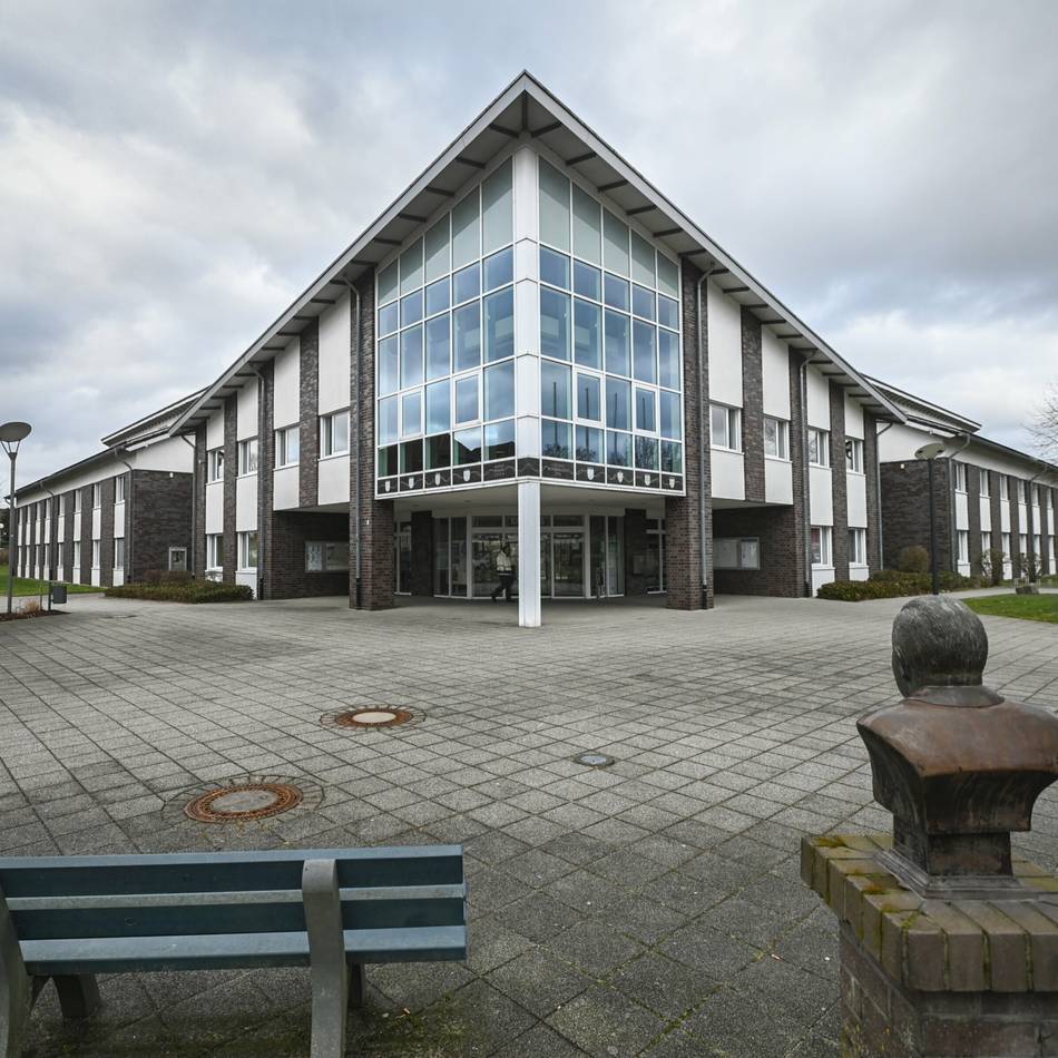 Grundsteuer Thema im Rat: Bedburg-Hau ringt um Steuererhöhungen