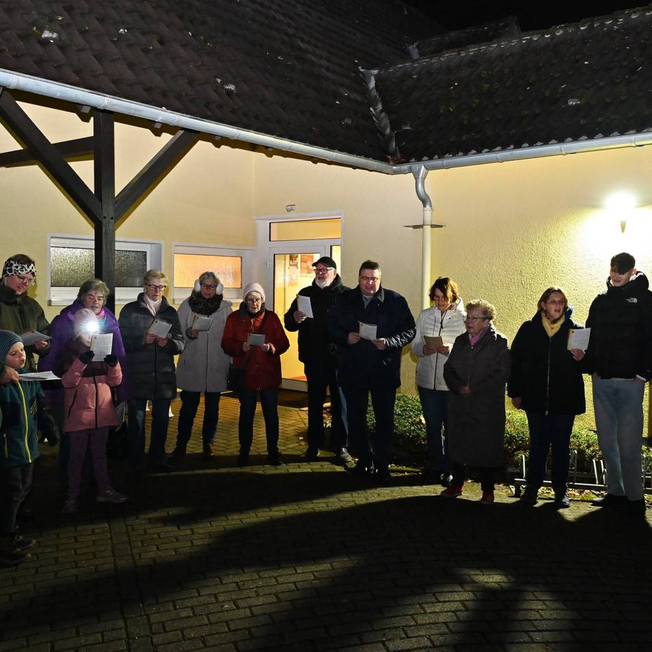 Adventssingen in Radevormwalder Wupperorten: So pflegen die Wupperaner eine schöne Tradition