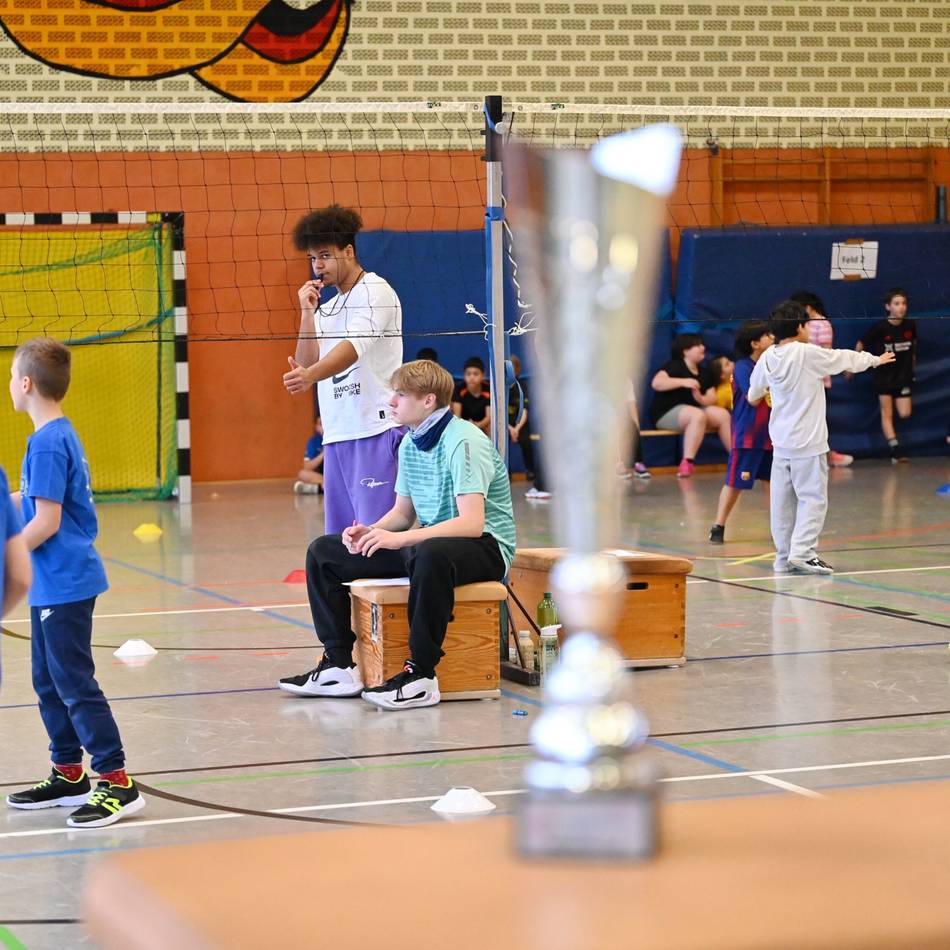 Nikolaus-Cup der Grundschulen in Wermelskirchen: „Den Pokal nehmen wir wieder mit“