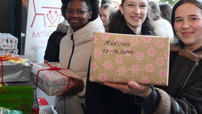 Gymnasium in Radevormwald: THG-Schüler packten viele Geschenke