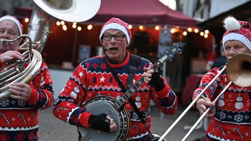 Advent in Radevormwald: Der Weihnachtsmarkt ist eröffnet