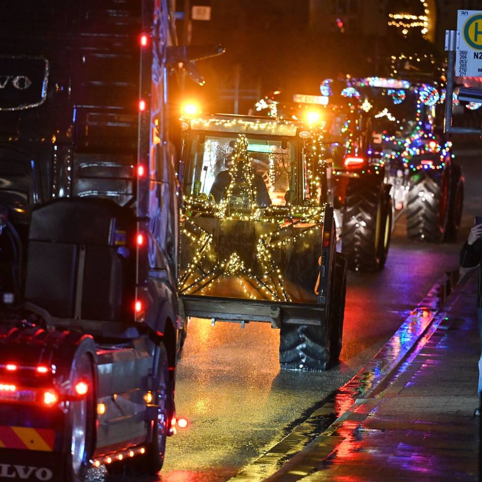 Lichterfahrt in Wermelskirchen: Lichterzug der Landwirte wird immer länger