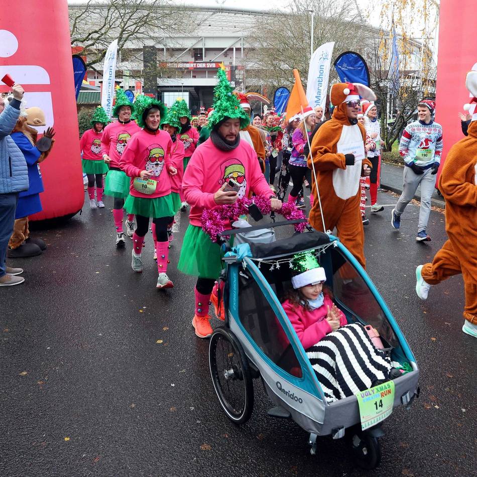 Ugly Christmas Sweater Run in Leverkusen: In die Pullover, fertig, los !
