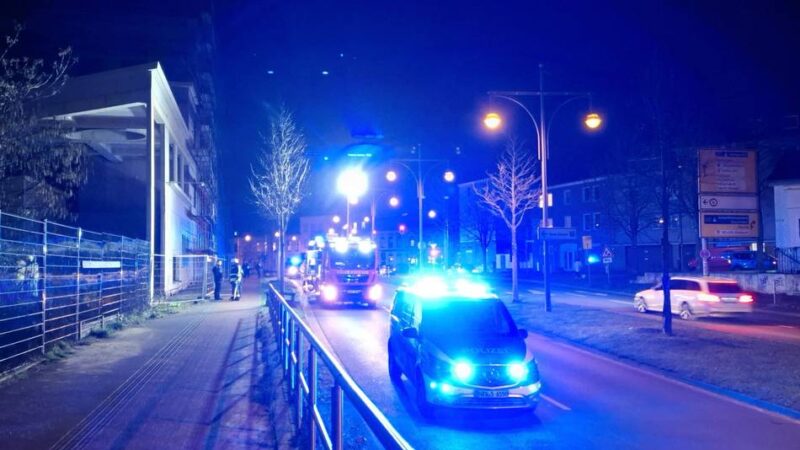 Hubschrauber im Einsatz: Personen im Gleis gemeldet – Krefelder Hauptbahnhof zeitweise voll gesperrt
