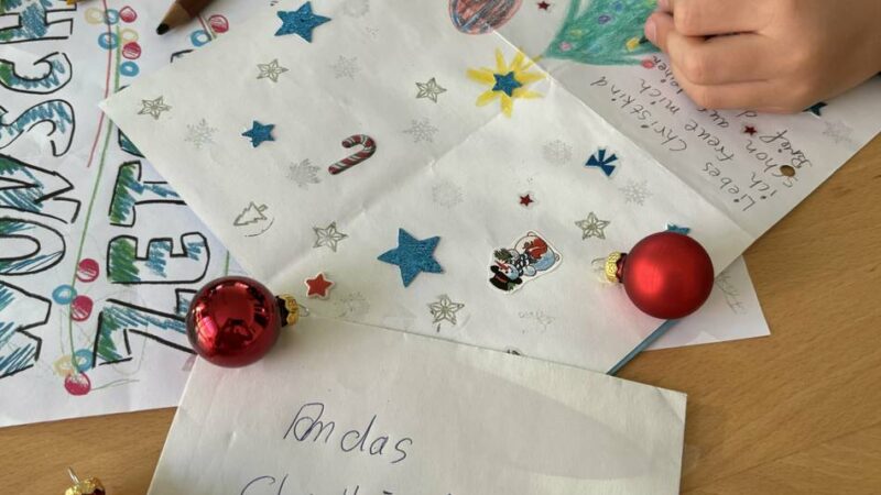 Das ganz besondere Postamt in Kevelaer: Briefe an das Christkind – diesmal schickte sogar ein Hund seinen Wunschzettel