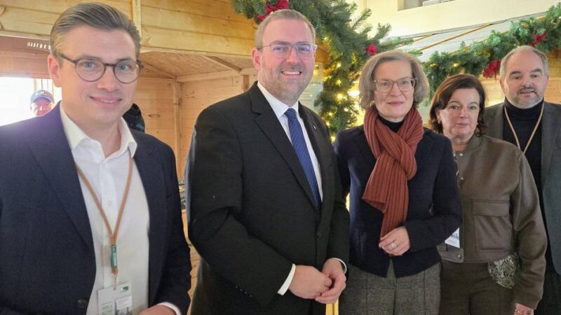 Realschul-Neubau in Dormagen: Ein halbes Jahr vor Fertigstellung – „Wir liegen voll im Zeitplan“