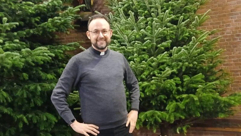 Kaarster Pfarrer lädt an Heiligabend ins Pfarrzentrum ein: „Das gab es noch nie, eine tolle Idee“