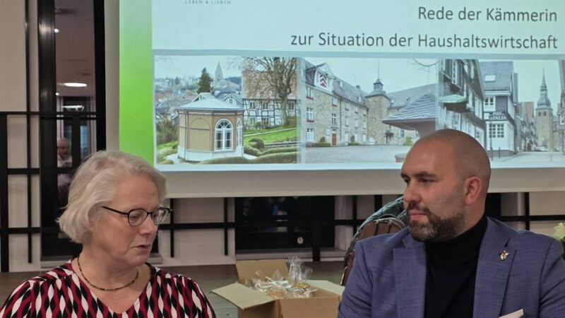 Schlechte Nachricht der Kämmerin: Das Haushaltssicherungskonzept kehrt zurück