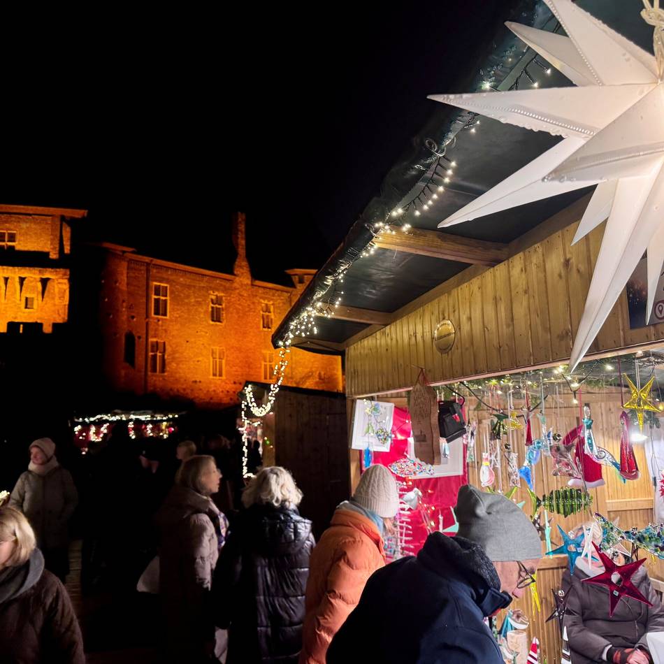 Burg Linn in Krefeld: Der schönste Weihnachtsmarkt der Stadt