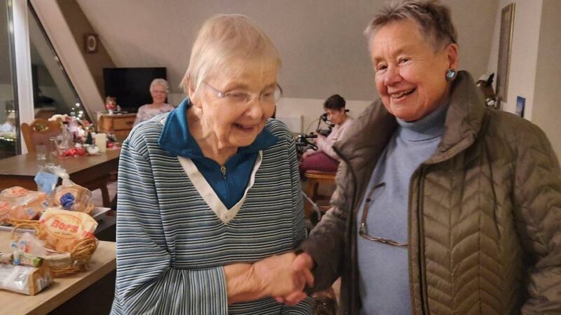 Weseler Besuchsdienst sucht Ehrenamtler: „Alle in unserer Senioren-WG freuen sich, wenn Helga uns besucht“
