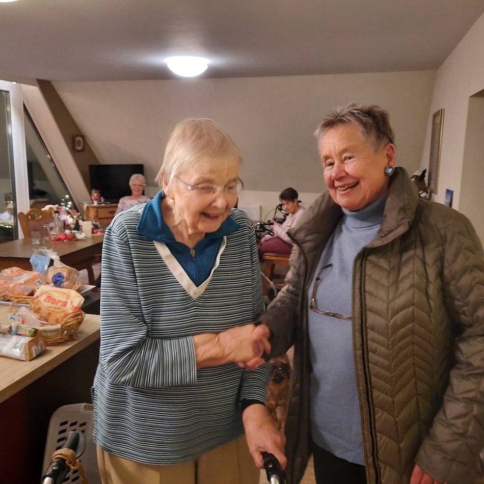 Weseler Besuchsdienst sucht Ehrenamtler: „Alle in unserer Senioren-WG freuen sich, wenn Helga uns besucht“