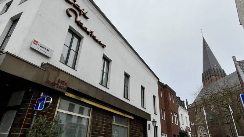 Samstag geht’s los: Gocher Café Martens am Markt öffnet wieder