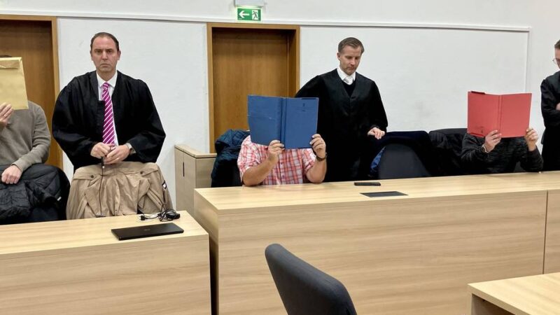 Illegal entsorgter Löschschaum im Kreis Viersen: „Bei mir ging beim Umfüllen nichts daneben“