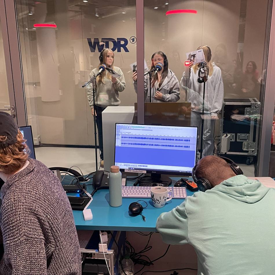 Schüler machen Radio: Liebfrauenschüler rocken das Rundfunk-Studio