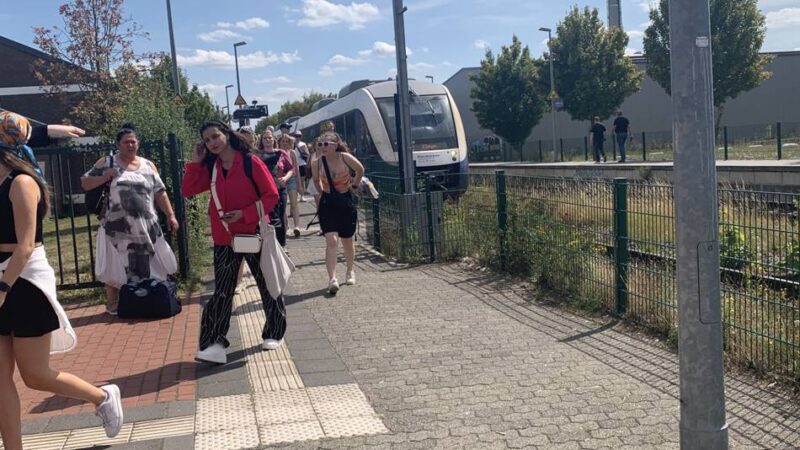 Interessengemeinschaft kritisiert Zustände: „Totalverweigerung“ – Pendler sauer über dauernde Probleme beim Niersexpress