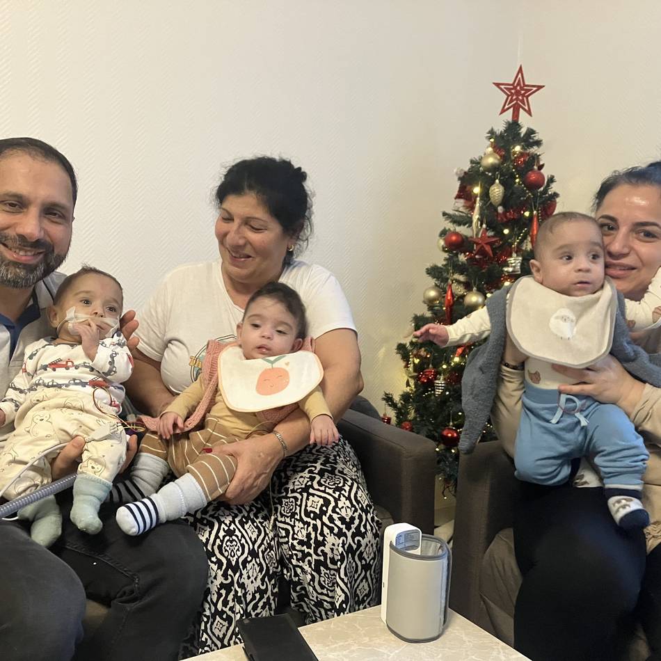 Drillings-Frühchen zu Hause: „Froh und dankbar, weil wir in den Abgrund gesehen haben“