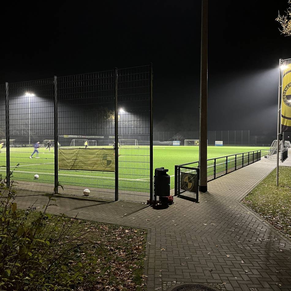 Vorhaben für 2027: Uedems Sportplatz soll neue Umkleiden bekommen