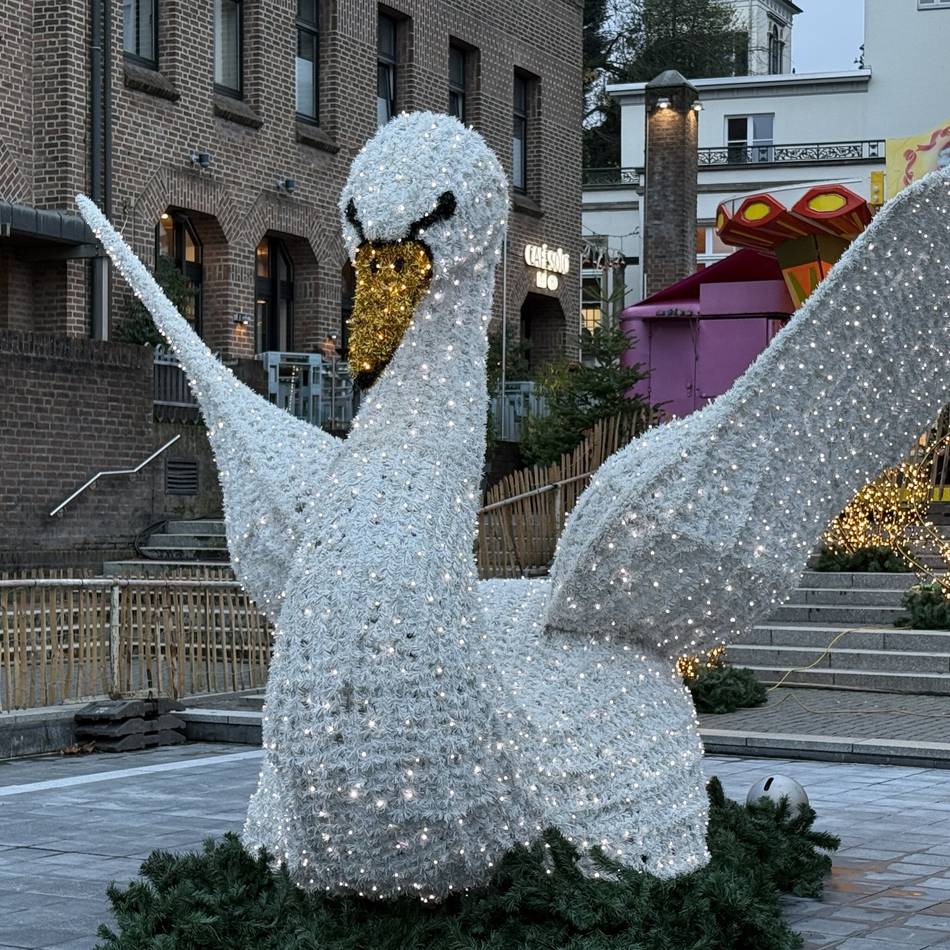 Vergleich mit Großstädten: Klever Glühweinstände trotzen Preiswelle