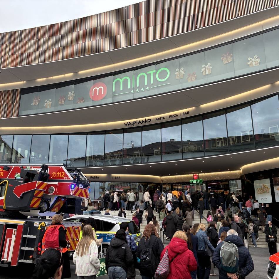 Einsatz in Mönchengladbach: Das Minto wird für eine halbe Stunde vollständig geräumt