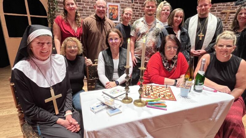 Laientheater in Kessel: Gefragt und bejubelt auch noch nach 50 Jahren