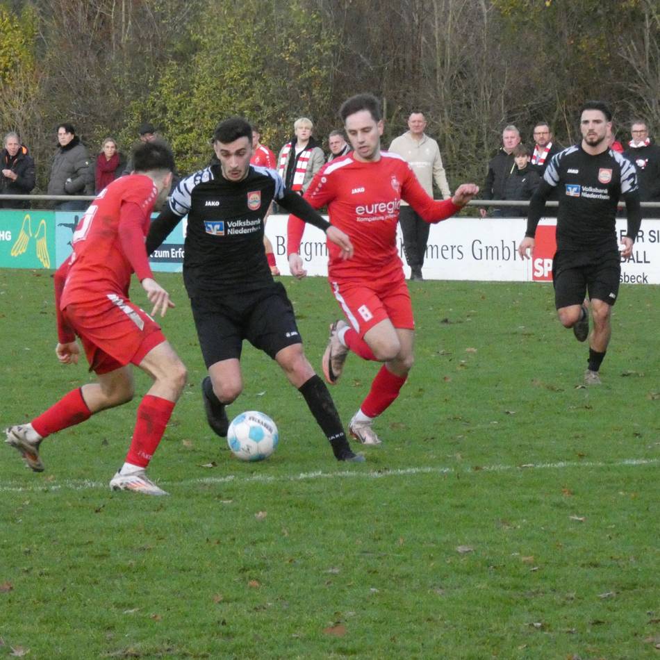 2:1-Sieg gegen SV Biemenhorst: SV Sonsbeck glückt das Hinrunden-Finale