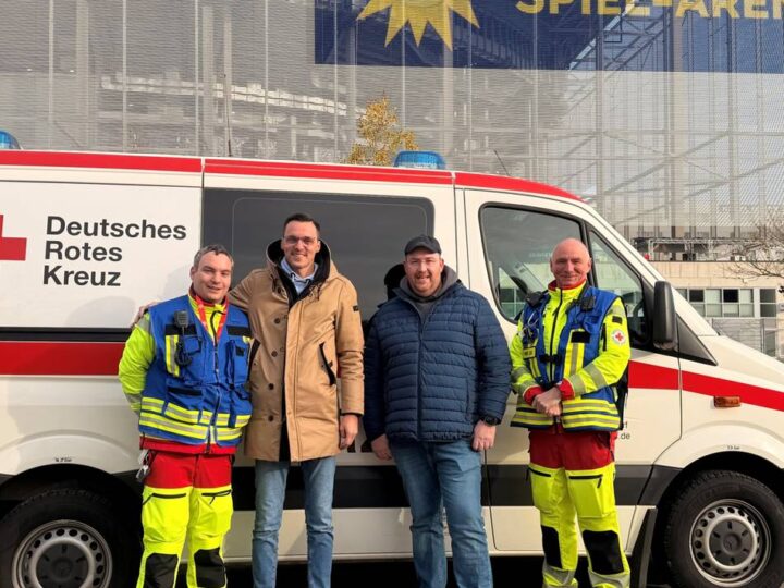 „Erleichtert und dankbar“: Nach Herzinfarkt im Stadion – Fortuna-Fan bedankt sich bei Rettern