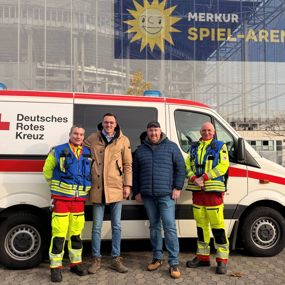 „Erleichtert und dankbar“: Nach Herzinfarkt im Stadion – Fortuna-Fan bedankt sich bei Rettern