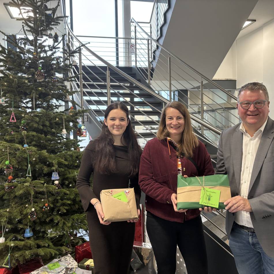 Weihnachtsfreude in Weeze: Wunschbaumaktion für das Petrusheim