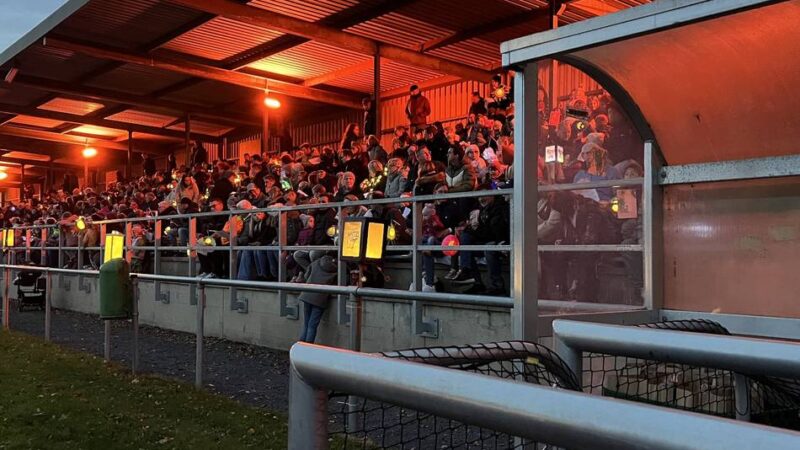 Ökumenische Krippenfeier : Heiligabend geht es zum Gottesdienst ins Gocher Stadion